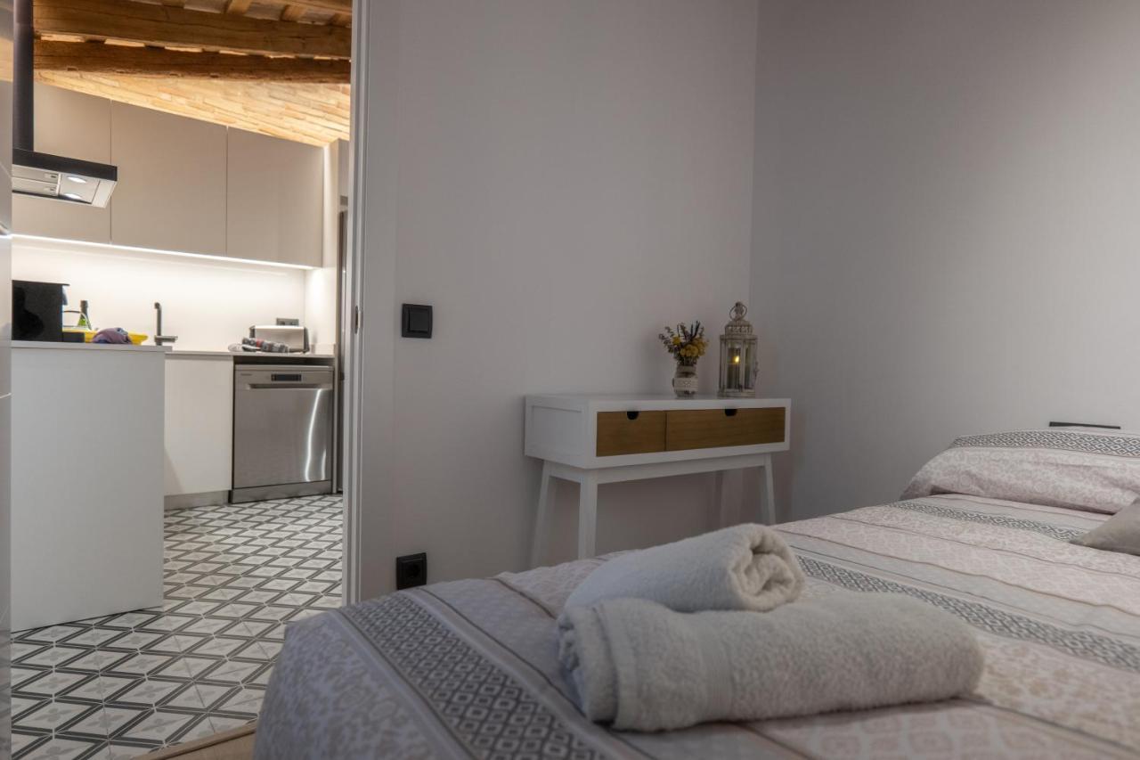 Niu Del Sol Apartment Vic Luaran gambar